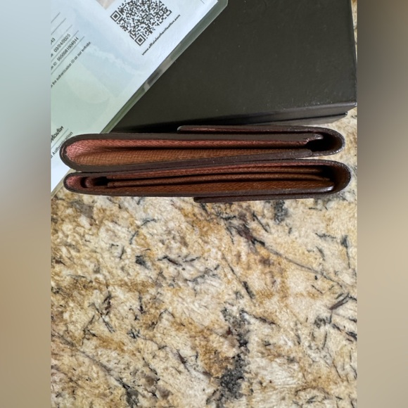 Louis Vuitton Elise Compact wallet in Monogram w/COA - Picture 5 of 14